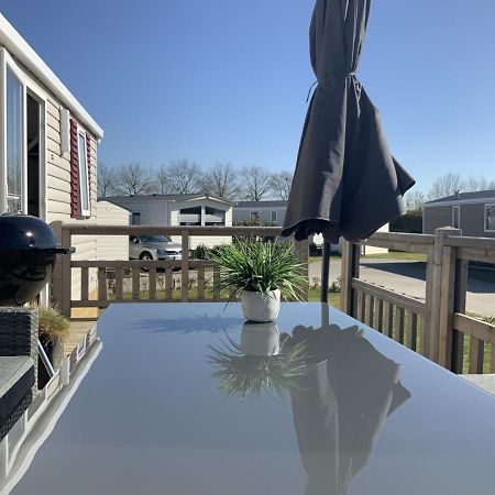 Chalet Zonnig Zeeland Hotel Oostkapelle Eksteriør billede