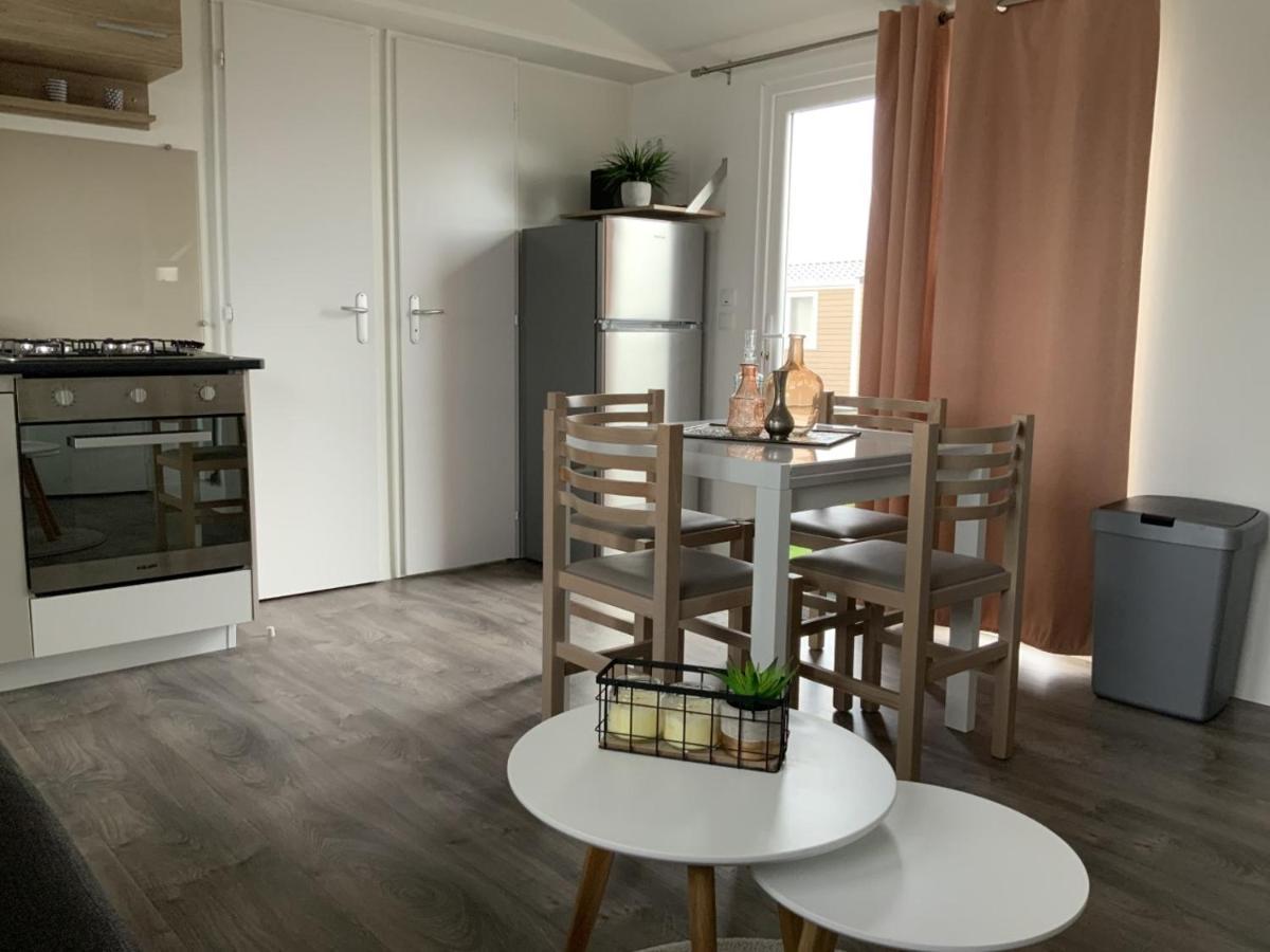 Chalet Zonnig Zeeland Hotel Oostkapelle Eksteriør billede